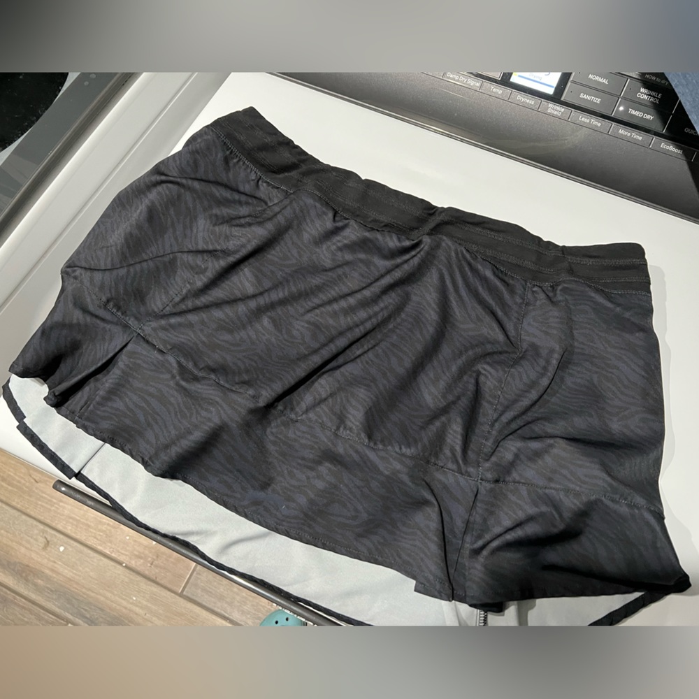Tasc golf skirt - XL - never worn